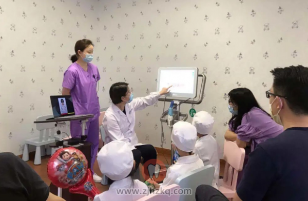 亮贝美口腔公益义诊