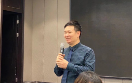 牙博艺口腔林新平