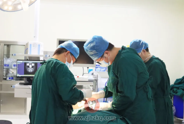 宁口与上海九院成功合作完成5例颞下颌关节盘复位手术