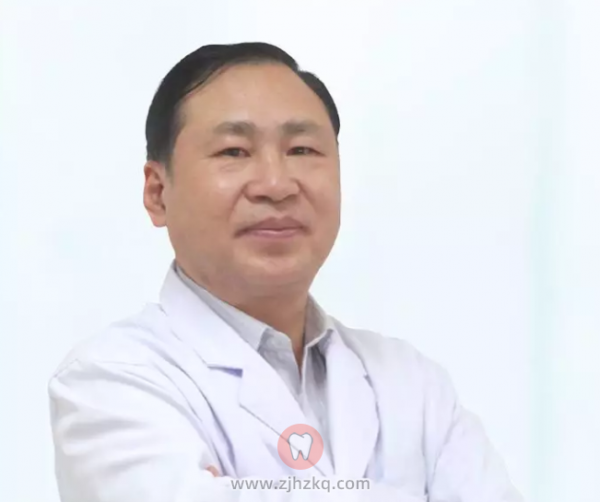 杭州种牙医生张雄