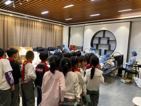 杭州口腔医院富阳分院东吴小学口腔义诊活动