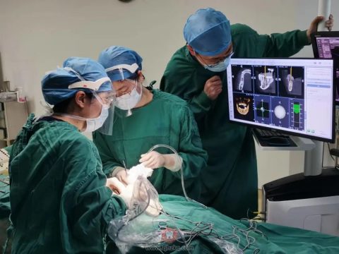 杭州口腔医院张维丹种植导航系统科普