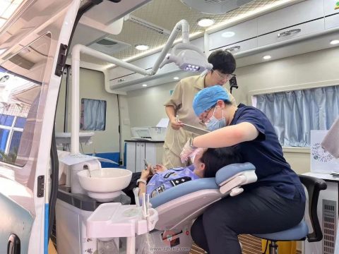 杭州口腔医院海盐分院开展崇军联盟义诊活动