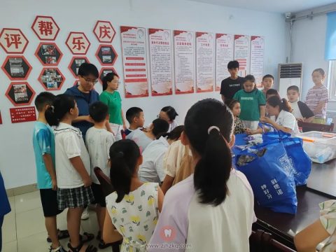 德诺口腔医院开展“我是护齿小卫士”儿童口腔义诊活动