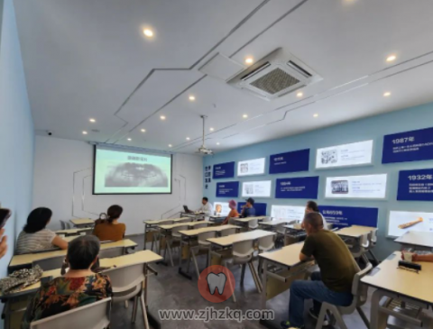 青岛金诺琪齿科开展口腔讲座活动